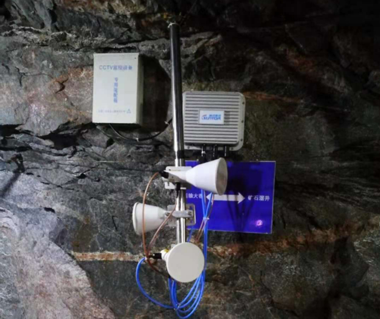 矿井内设备安装图3