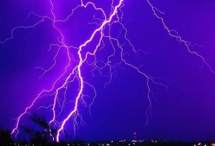 暴雨天气无线传输设备如何防雷？