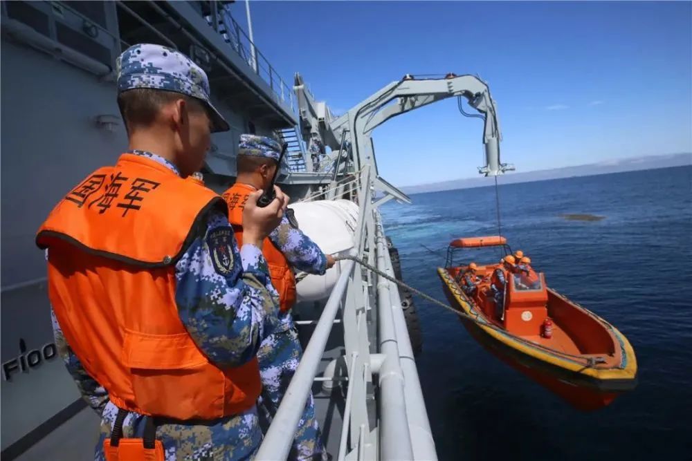 海上船舶 海上船舶