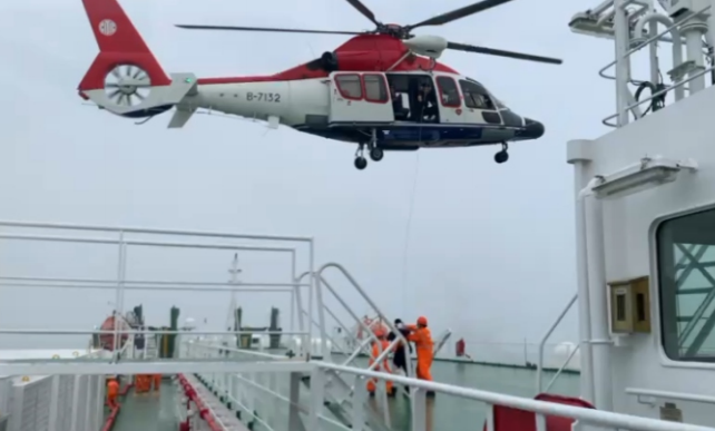 石油平台海域通航安全风险防范演习 石油平台海域通航安全风险防范演习